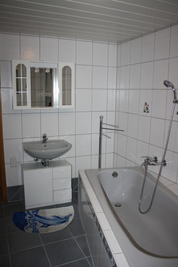 Monteur-/Und Ferienwohnung Diehl Asslar Екстериор снимка